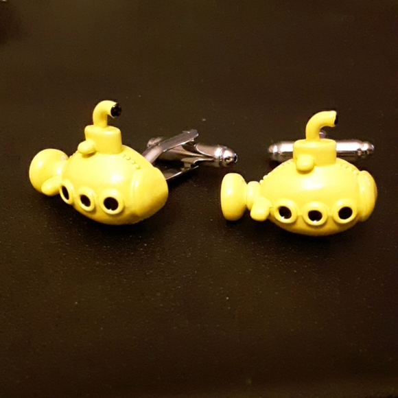 Yellow Submarine Cufflinks - Picture 4 of 5